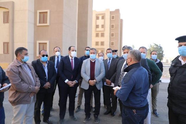محافظ المنوفية يتابع تنفيذ الأعمال الانشائية للخلية الرابعة بالمدفن الصحى.. بالصور