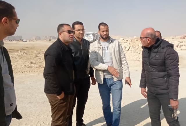 تفاصيل اجتماع رئيس جهاز ١٥مايو مع الشركات العاملة فى المدينة..صور