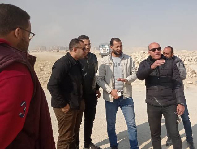 تفاصيل اجتماع رئيس جهاز ١٥مايو مع الشركات العاملة فى المدينة..صور