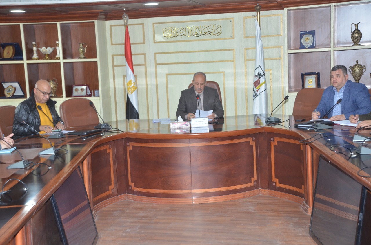  متابعة المنشآت الحكومية ومشروعات الإسكان الاجتماعي ببنى سويف 