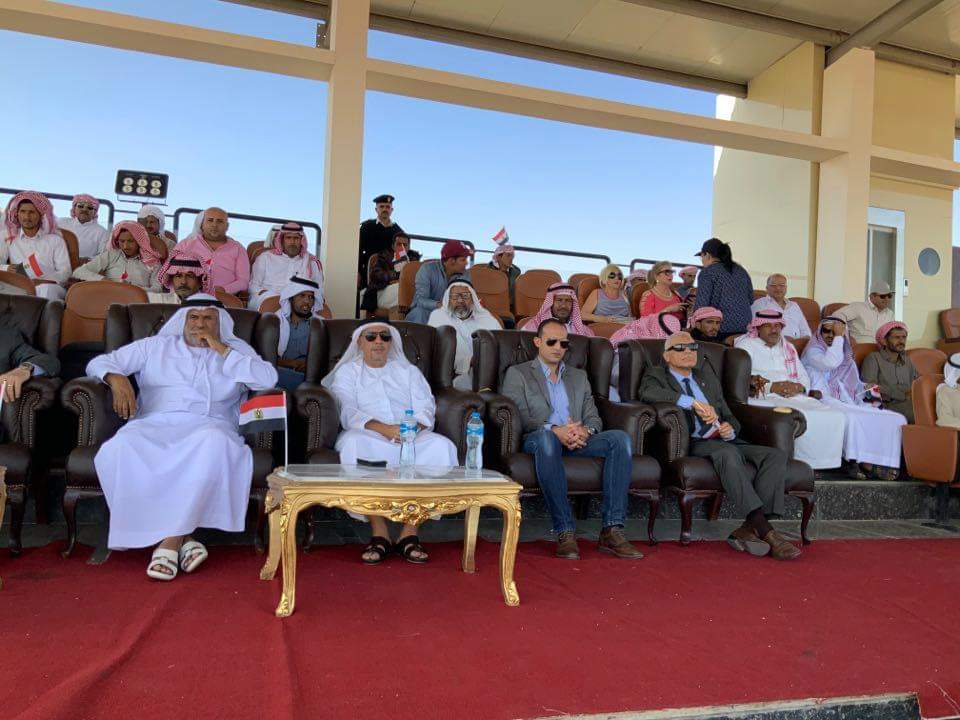 بالصور.. فرقة الإسماعيلية للفنون الشعبية تختتم مهرجان شرم الشيخ التنشيطي الثاني لسباقات الهجن