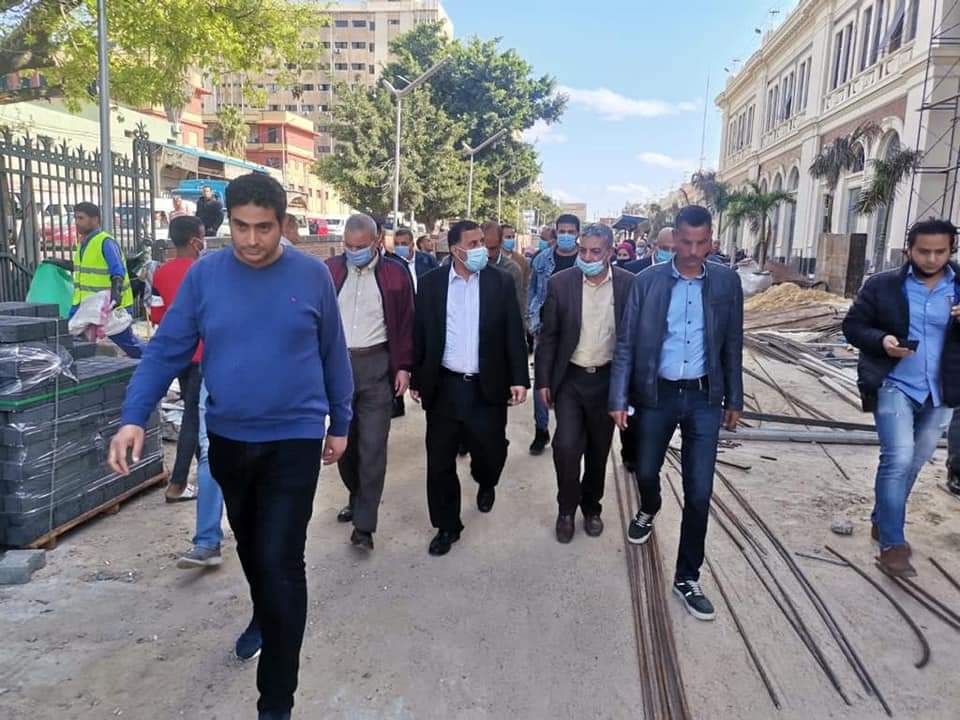 رئيس السكة الحديد يتفقد محطة قطارات الإسكندرية و أعمال التطوير بغرب الدلتا 