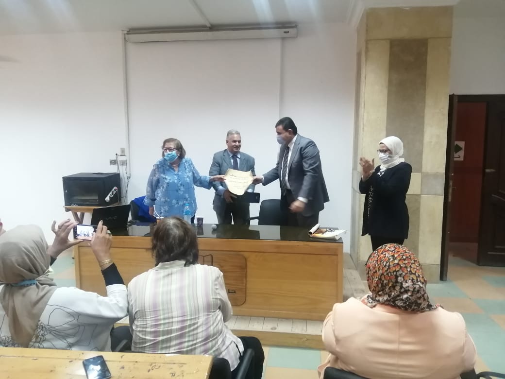 البردي في الحضارة المصرية القديمة.. محاضرة بآثار عين شمس