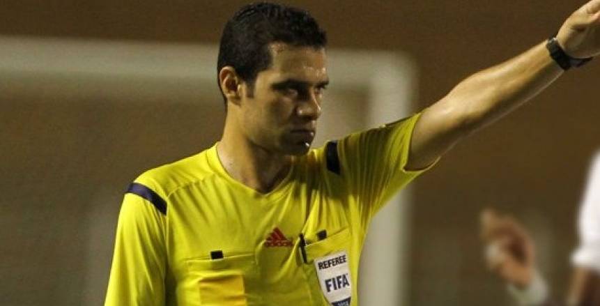 الفيفا يعتمد القائمة الدولية للحكام