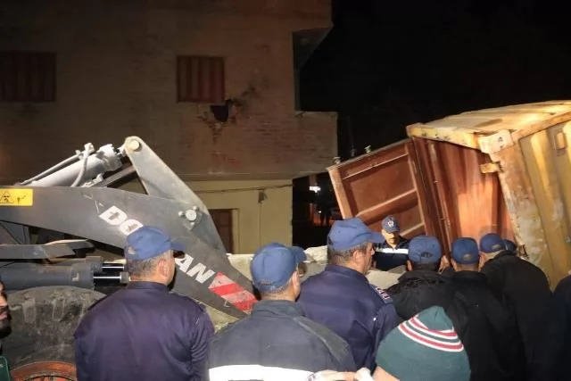 سبب سقوط حاويات قطار طوخ.. السكة الحديد تكشف تفاصيل الحادث 