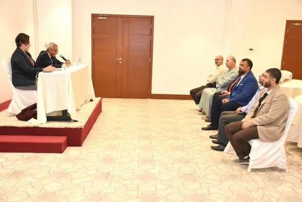 سفير مصر في سلطنة عُمان يزور مدينة صلالة ويلتقي الجالية المصرية 