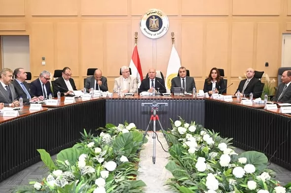 الموافقة على إقامة مشروع إنتاج إطارات النقل الثقيل والجرارات الزراعية 