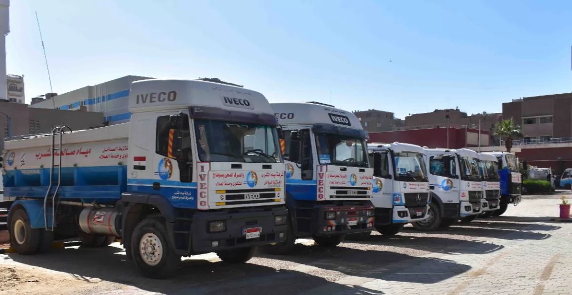 القابضة للمياه : أسعار سيارات نقل المياه بمطروح ثابتة دون زيادات 