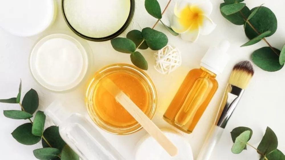 وصفات طبيعية لتوحيد لون البشرة 