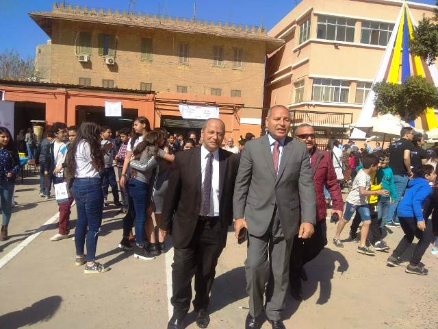 نائب محافظ القاهرة يحتفل بعيد الام بمدرسة الفرير بمصر الجديدة 