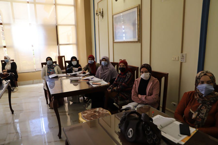 سعفان ومحافظ المنوفية يلتقيان العمالة العائدة من الخارج لمساعدتهم في عمل مشروعات صغيرة