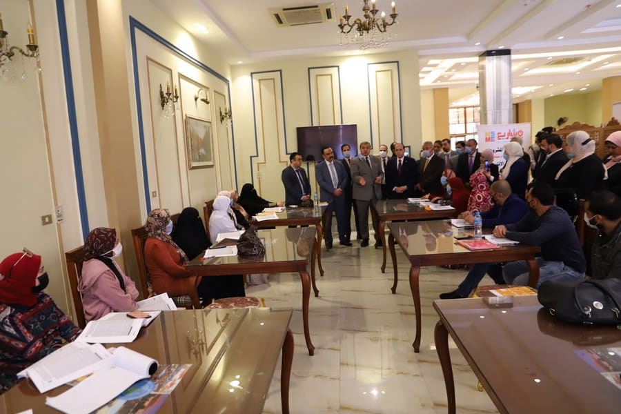 سعفان ومحافظ المنوفية يلتقيان العمالة العائدة من الخارج لمساعدتهم في عمل مشروعات صغيرة