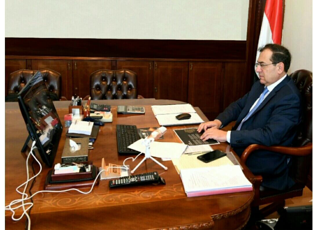 وزير البترول مهندس طارق الملا يترأس أعمال الجمعية عبر الفيديوكونفرانس 