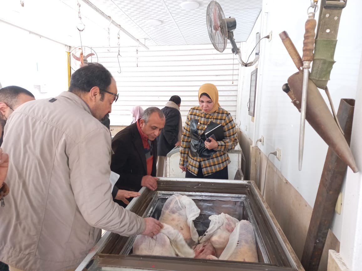 ضبط 42 مخالفة تموينية فى حملة بميت غمر