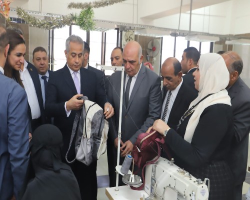 شحاتة: الدولة حريصة على ربط المناهج بإحتياجات سوق العمل.. صور  