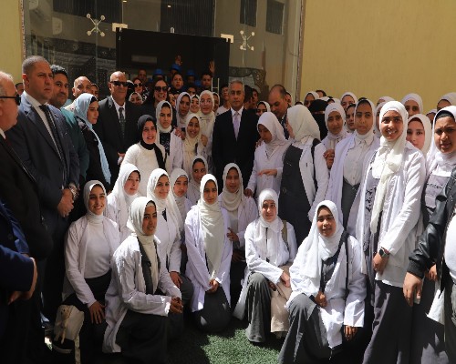 شحاتة: الدولة حريصة على ربط المناهج بإحتياجات سوق العمل.. صور  