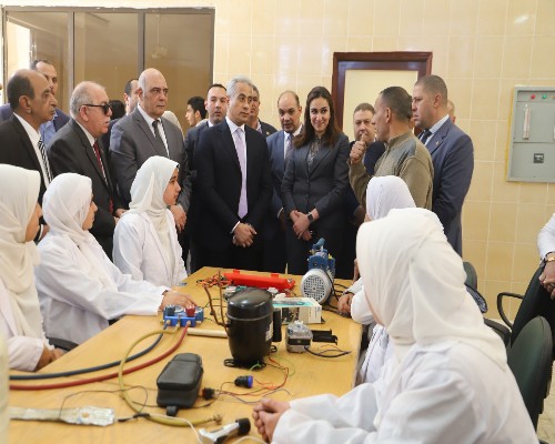 شحاتة: الدولة حريصة على ربط المناهج بإحتياجات سوق العمل.. صور  