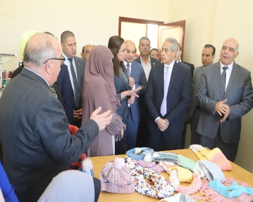 شحاتة: الدولة حريصة على ربط المناهج بإحتياجات سوق العمل.. صور  