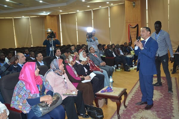ملتقى التوظيف السادس بكلية الخدمة الاجتماعية بالفيوم