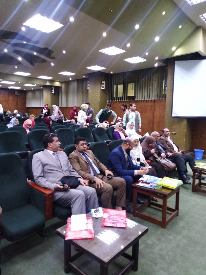 ملتقى التوظيف السادس بكلية الخدمة الاجتماعية بالفيوم