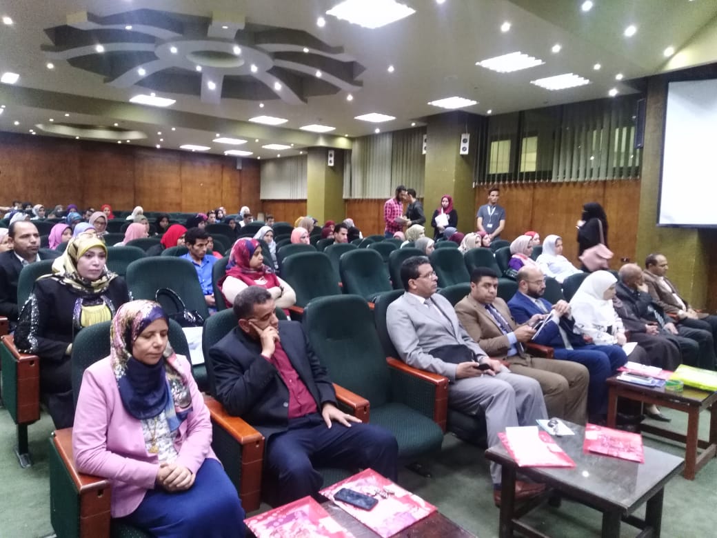 ملتقى التوظيف السادس بكلية الخدمة الاجتماعية بالفيوم