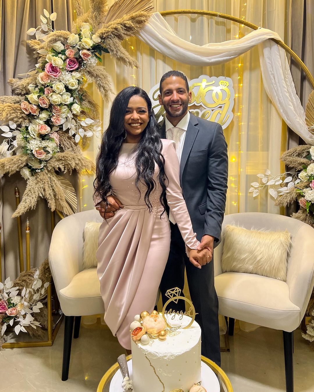 رسائل تهنئة من نجوم الفن لأسماء أبو اليزيد بعد خطبتها 