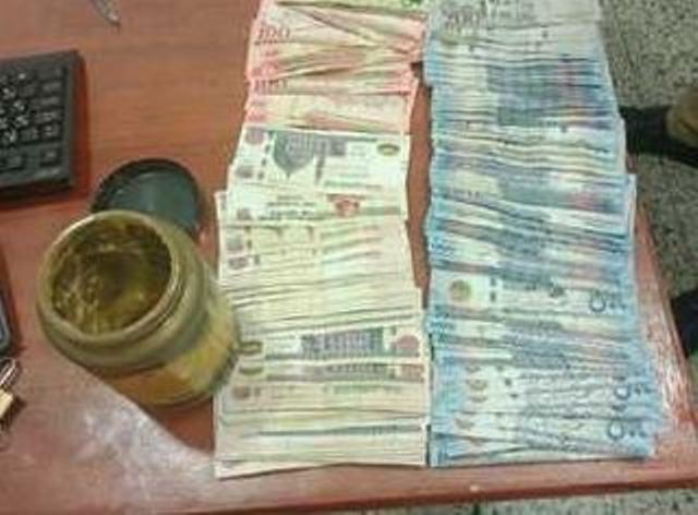  تهريب ريالات عمانية