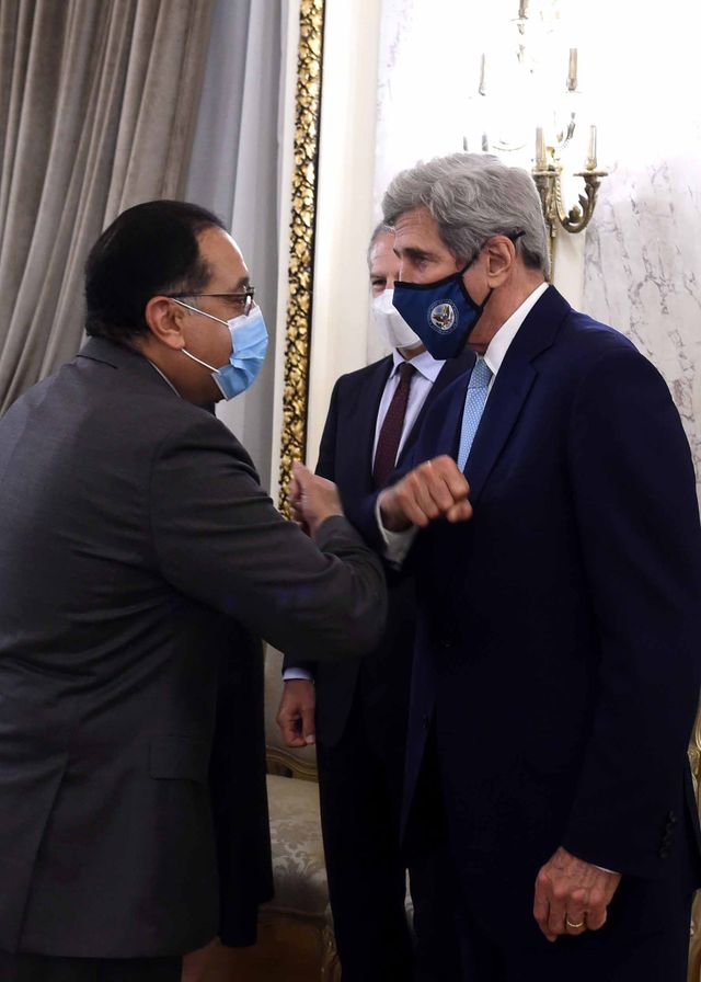 جون كيري يوجه الشكر للرئيس السيسي علي ما لمسه من التزام مصري واضح بقضايا البيئة وتغير المناخ