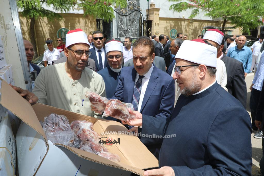  وزير الأوقاف توزيع 48 طن لحوم بالمنوفية من صكوك الإطعام