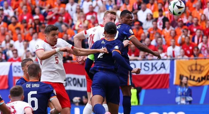مباراة هولندا ضد بولندا فى يورو 2024