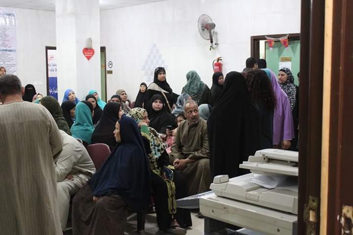 مواطنون الفيوم يتوافدون على مركز الاورام في حملة 