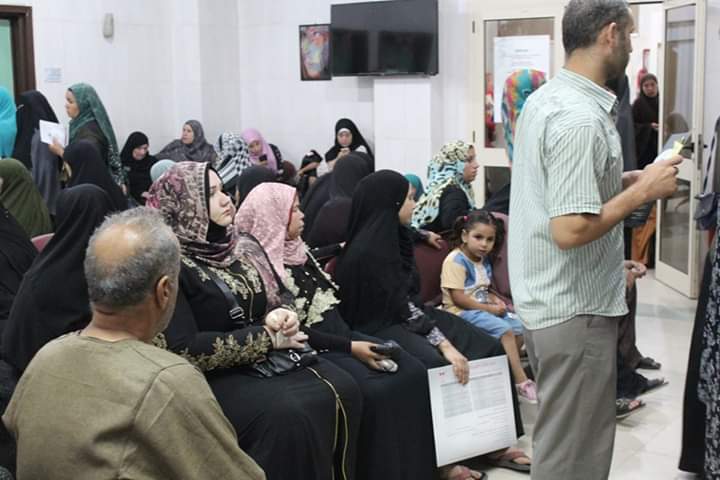 مواطنون الفيوم يتوافدون على مركز الاورام في حملة 