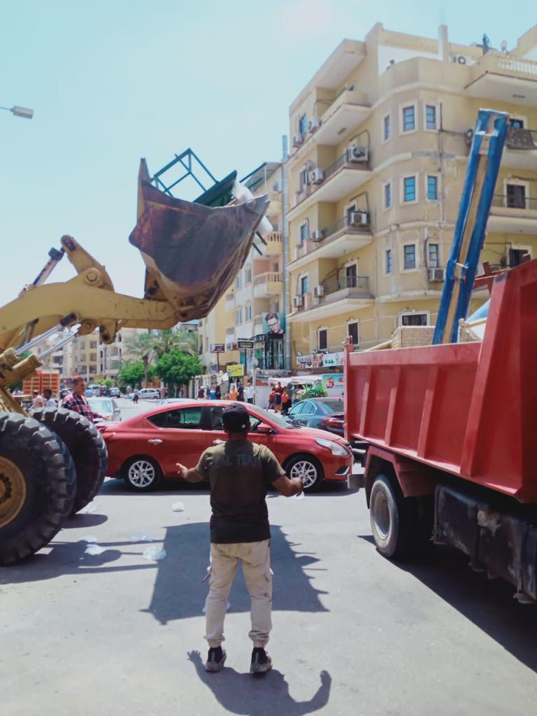  الإسكان: حملات بمدن 6 أكتوبر والشروق وبدر لإزالة الإشغالات وضبط المخالفات