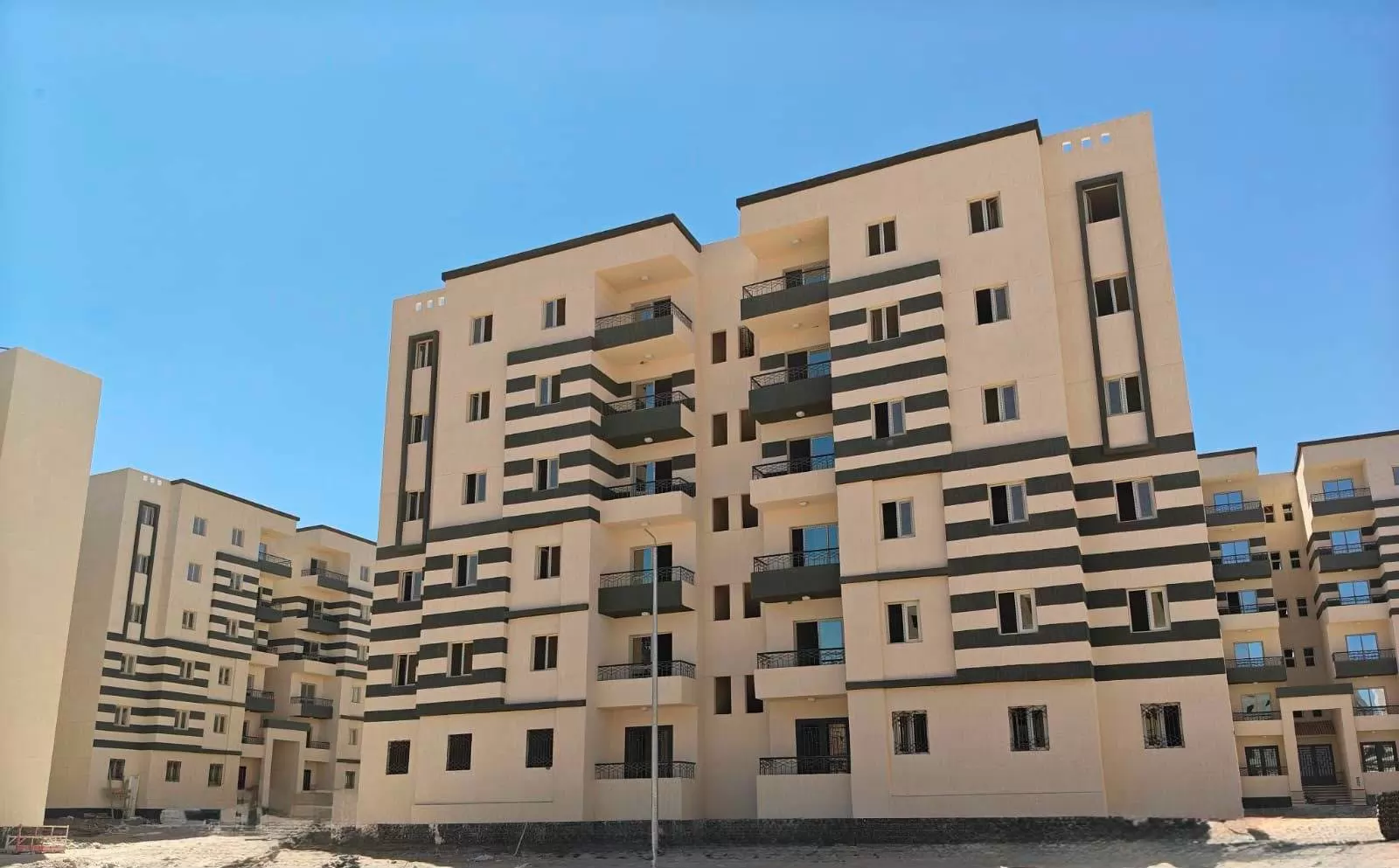 وزيرة الإسكان تتابع تنفيذ عدد من المشروعات بقنا الجديدة والمنيا