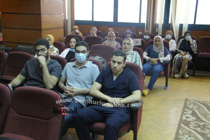 «حبيب» يفتتـح الـدورة التدريبيـة للأطبـاء المقيميـن الجـدد بمستشفيـات جامعـة المنوفيـة