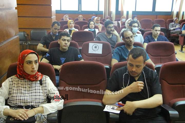 «حبيب» يفتتـح الـدورة التدريبيـة للأطبـاء المقيميـن الجـدد بمستشفيـات جامعـة المنوفيـة