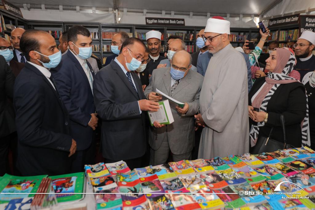 الفقي يفتتح  معرض مكتبة الإسكندرية للكتاب في دورته السادسة عشر