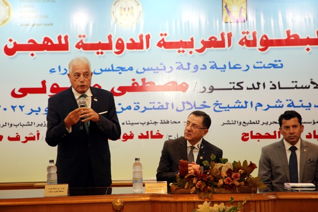 محافظ جنوب سيناء يكشف استعدادات البطولة العربية الدولية للهجن