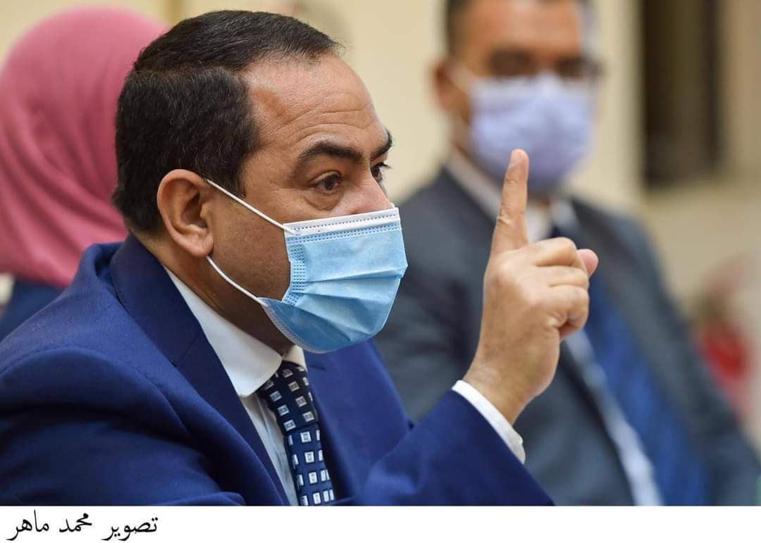 الشوربجي والشيخ يفتتحان أول صالون ثقافي للهيئة الوطنية للصحافة .. صور