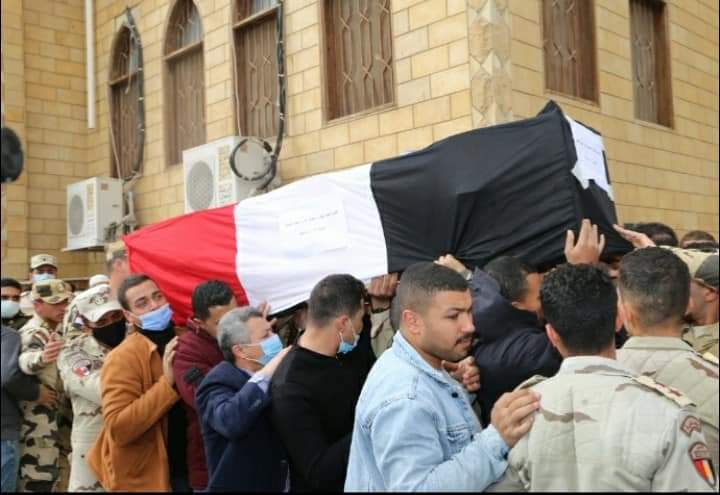 صقر والقيادات التنفيذية والنواب يقدمون العزاء في فقيد شباب السويس النقيب شهيد محمد عمرو