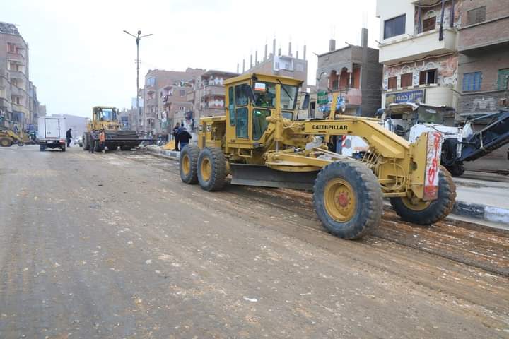 محافظ سوهاج يتفقد بدء تطوير المدخل الشرقي بأخميم ..صور