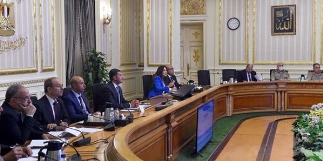  مجلس الوزراء