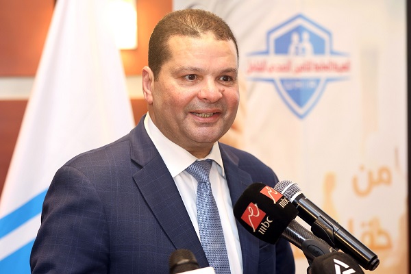 الدكتور ايهاب ابو عيش