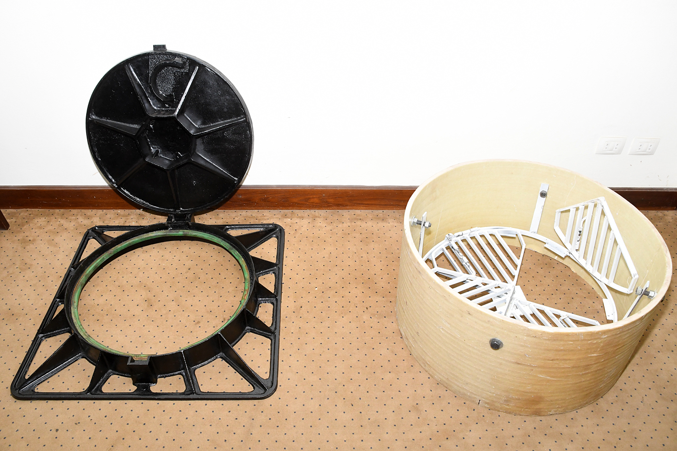 وزير الإسكان يستعرض الغطاء الآمن لبالوعات الصرف الصحى لمواجهة  سرقة الأغطية