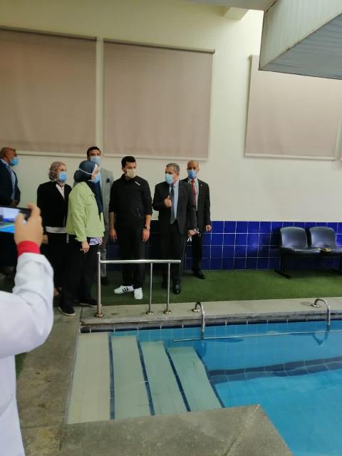 وزير الشباب يتفقد مركز الطب الرياضي التخصصي 