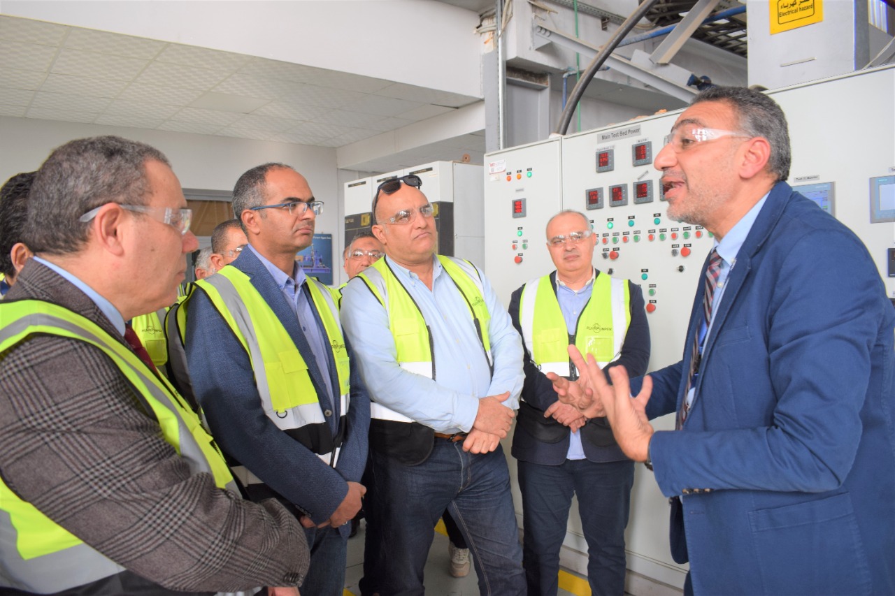 سيد إسماعيل: استمرار مجهودات الدولة في تعظيم دور الصناعة الوطنية