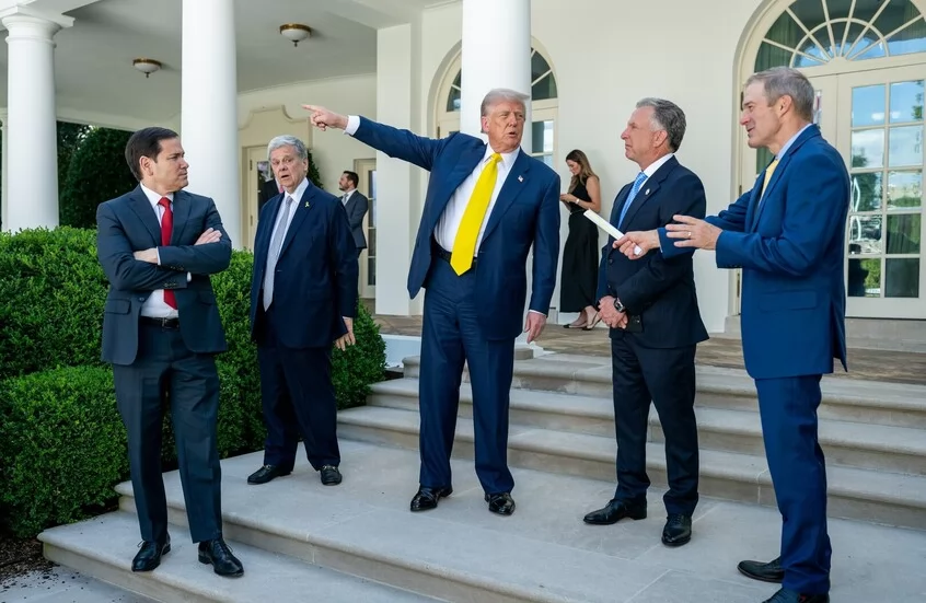 ترامب: المفاوضات مع روسيا وأوكرانيا تسير بشكل ممتاز 