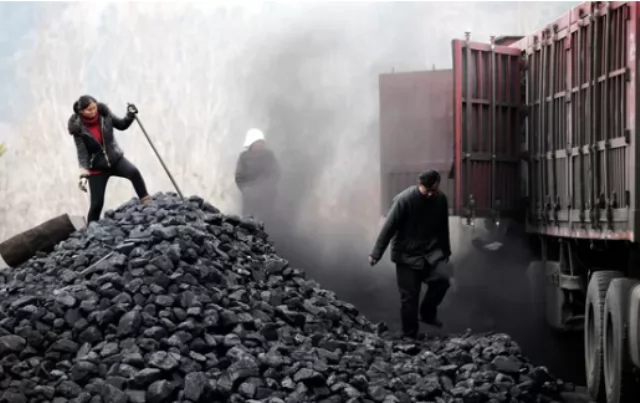 الطلب العالمي على الفحم يصل للقمة في 2025 ويتجه للانخفاض بحلول 2030 