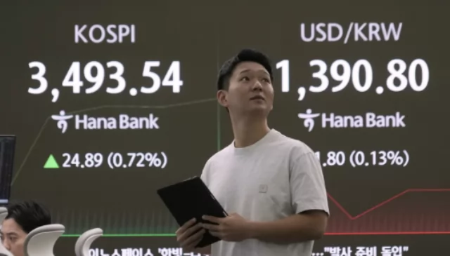 الأسهم الآسيوية تتقدم بدعم قطاع التكنولوجيا وسط قلق اقتصادي أميرك 