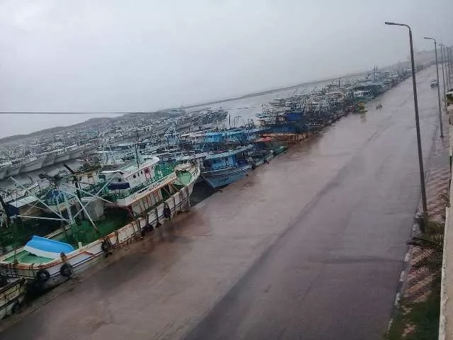 إغلاق ميناء الصيد البحري ببرج البرلس مستمر لليوم الثاني على التوالي 